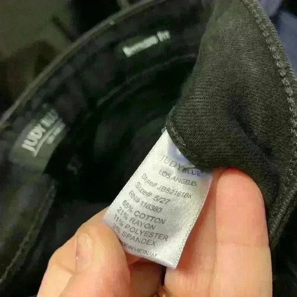 Judy Blue Black Distressed Boyfriend fit size 5/27 Jeans - Picture 6 of 9